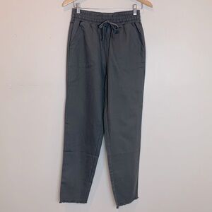 NWOT 100% Cotton High Waisted Gray Fashion Joggers Size Medium